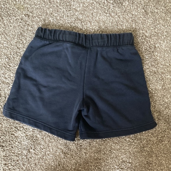 Nike size youth large women’s comfort shorts-black - Picture 3 of 4